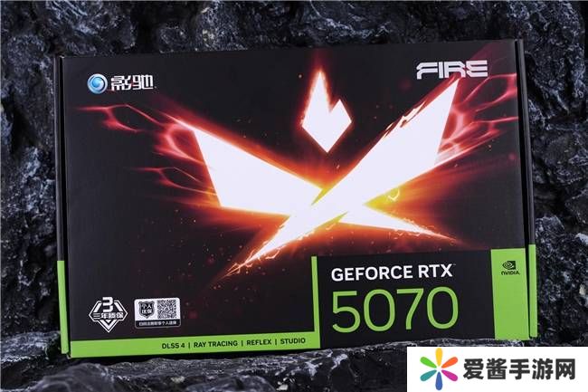 影驰RTX 5070 FIRE显卡评测：高性价比轻薄设计，性能表现如何？